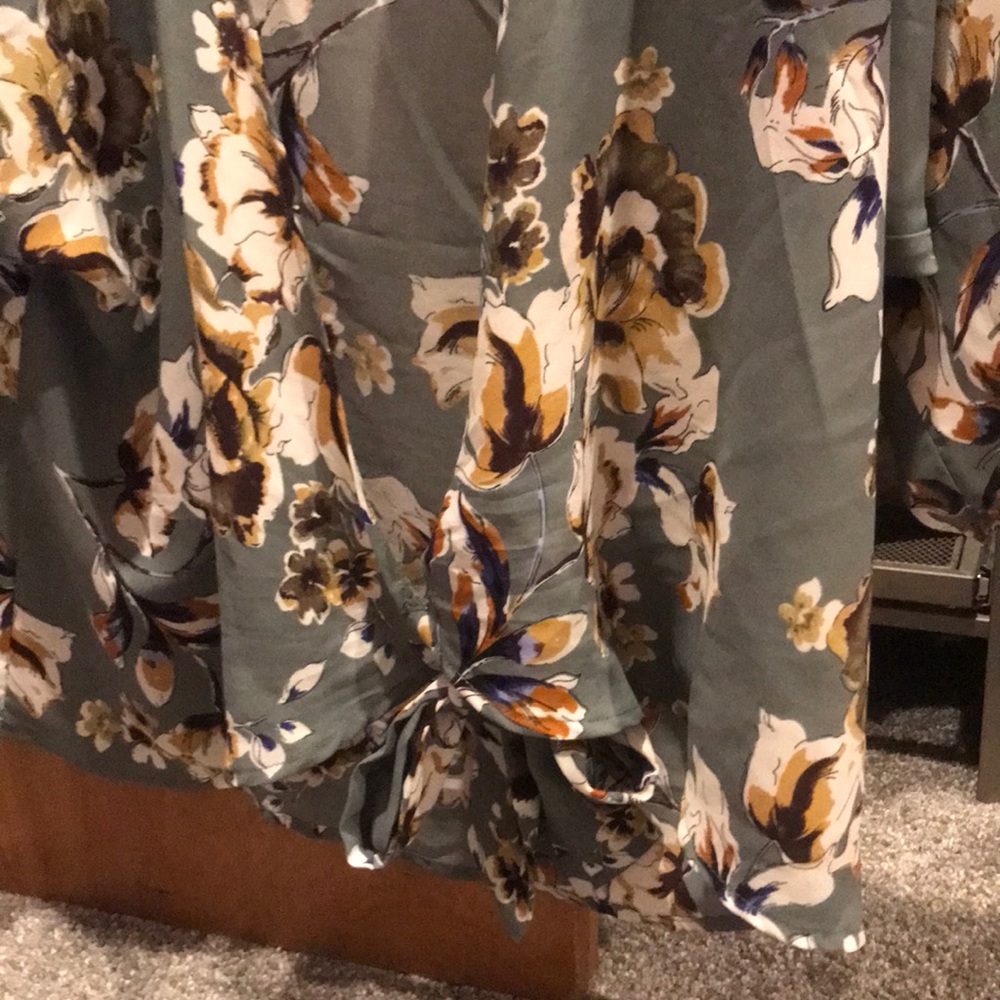 Cardigan - Picture 2 of 3